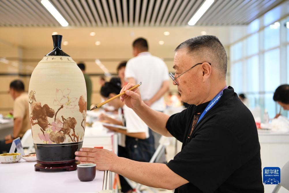 吕氏贵宾会代理
